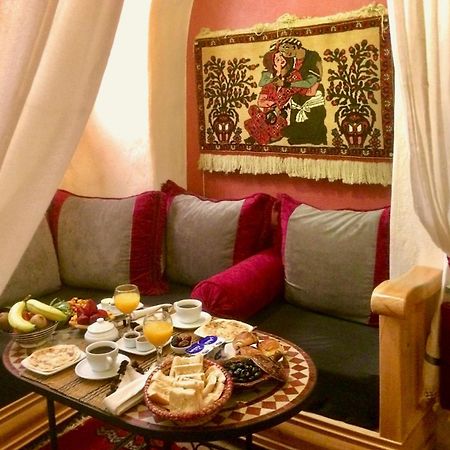 Au Riad Laylati Есувейра Екстериор снимка