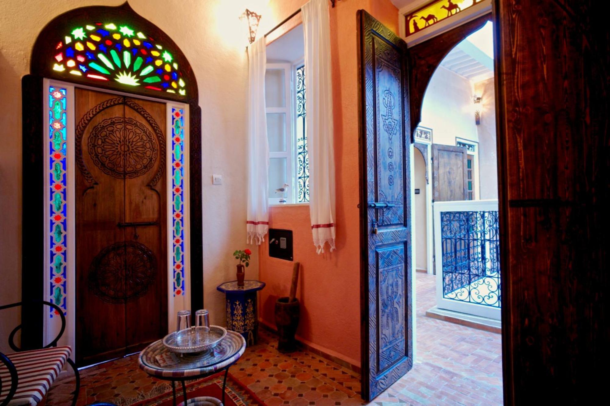Au Riad Laylati Есувейра Екстериор снимка