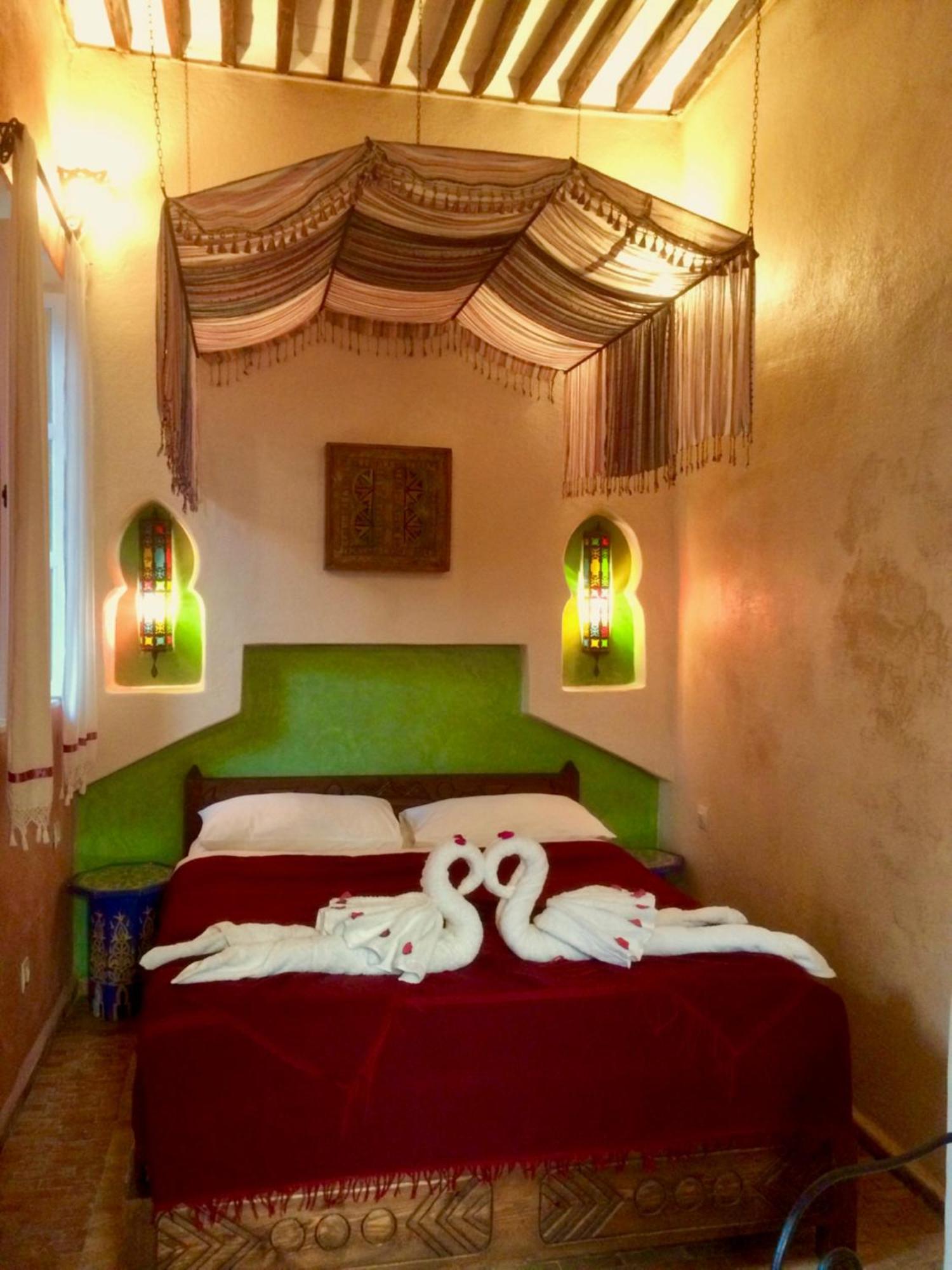 Au Riad Laylati Есувейра Екстериор снимка