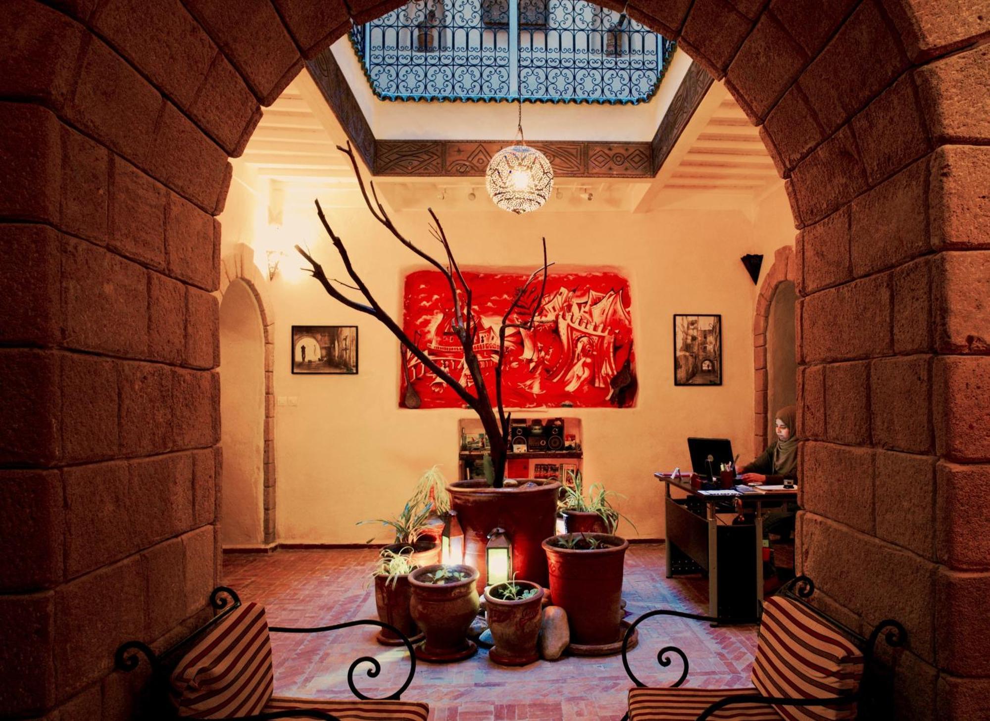Au Riad Laylati Есувейра Екстериор снимка