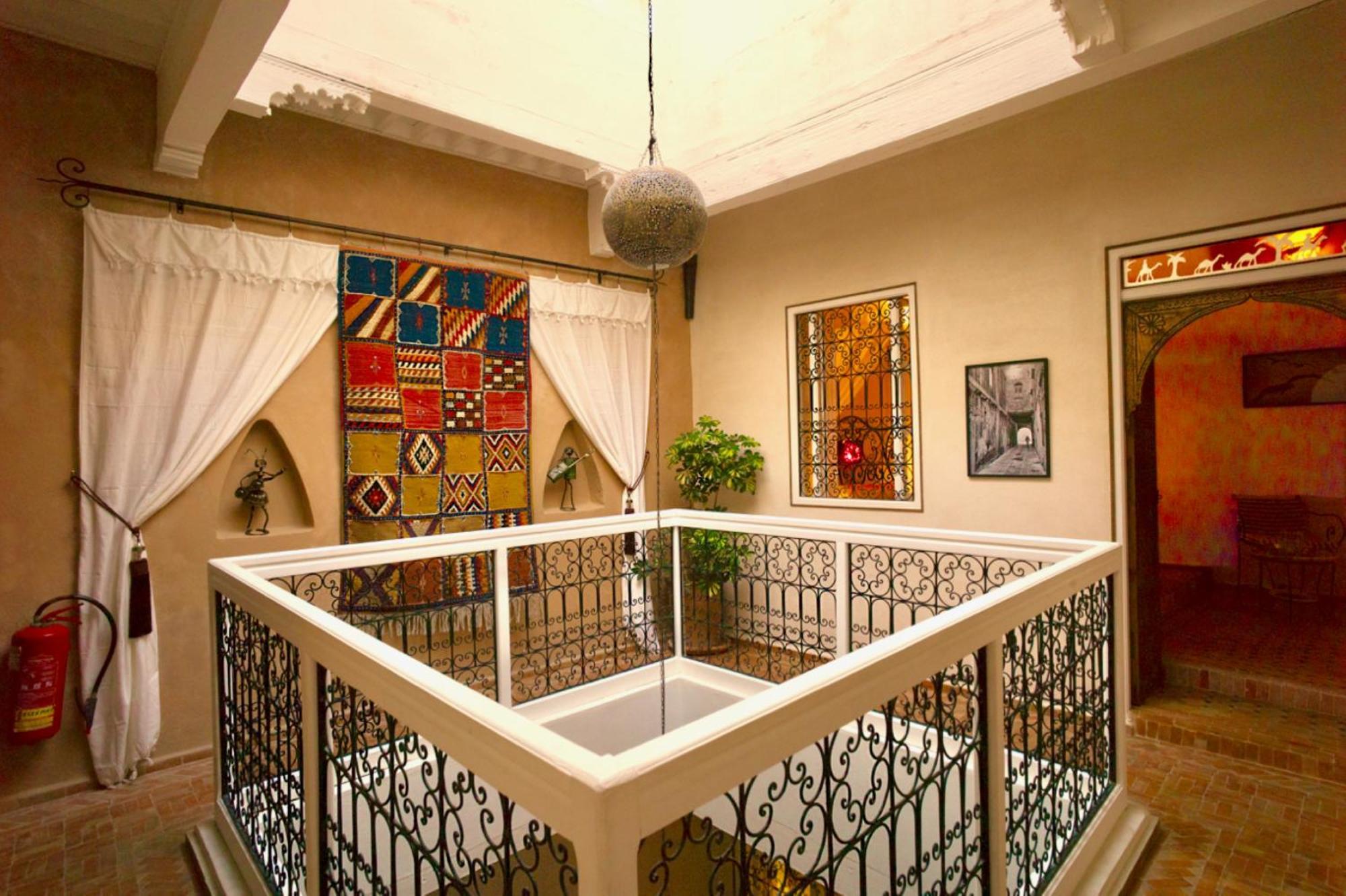 Au Riad Laylati Есувейра Екстериор снимка